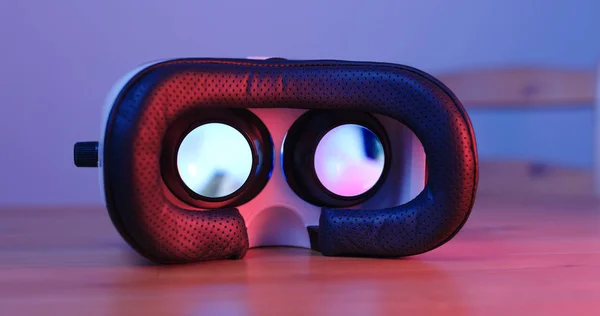 Virtual Reality Device Purple Blue Light — Stok Foto