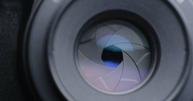 Açıklığı ayarlayarak fotoğraf çekiliyor