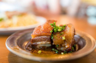 Okinawa mutfağı domuz yağı