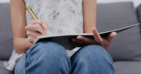 Woman Take Note Notebook Home — Stock Photo, Image