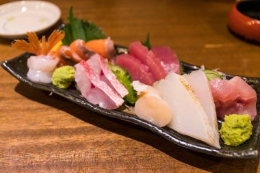 restoranında Japon sashimi, yakın çekim