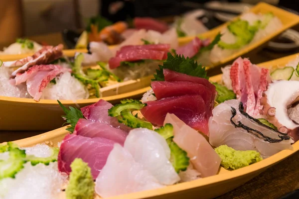 Restoranında Japon Sashimi Yakın Çekim — Stok fotoğraf