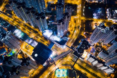 Tin Shui Wai, Hong Kong - 07 Ekim, 2018: Hong Kong geceleri konut