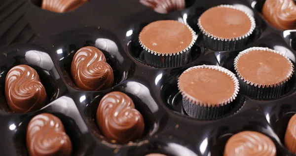 Nahaufnahme Einer Gemischten Schokoladenschachtel — Stockfoto