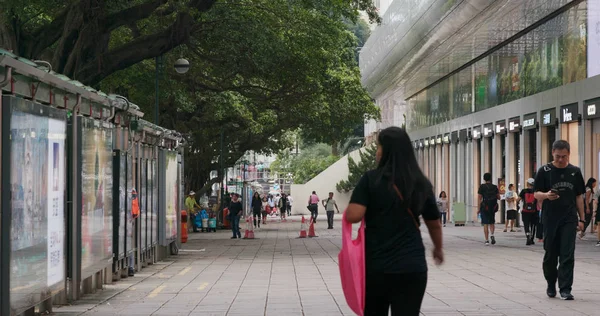 Tsim Sha Tsui Hong Kong Septiembre 2018 Gente Cruzando Carretera —  Fotos de Stock