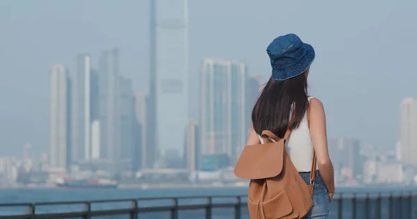 Woman Looking Pier Hong Kong — Stock Photo, Image