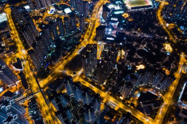 Tin Shui Wai, Hong Kong - 07 Ekim, 2018: gece Hong Kong yerleşim bölgesi