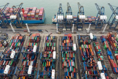 Kwai Tsing, Hong Kong 09 Ekim 2018:-kargo konteyner liman Hong Kong 