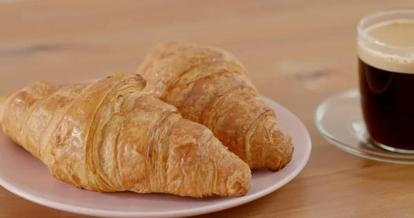 Croissant Káva Ranní Snídaně — Stock fotografie