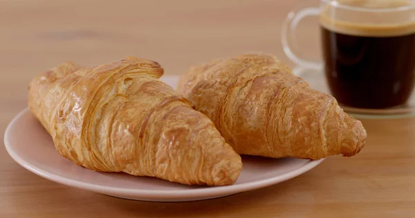 Croissant Kávé Reggeli — Stock Fotó