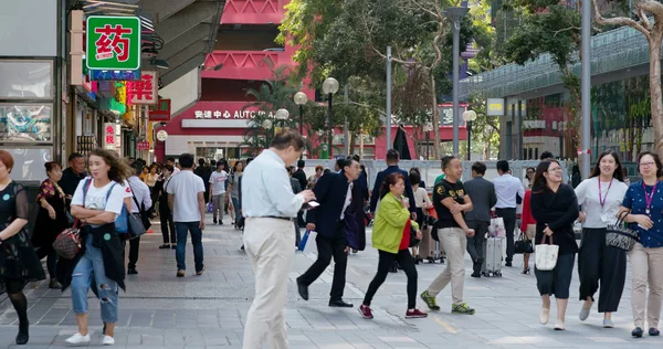 Tsim Sha Tsui Hongkong Listopada 2018 Ludzie Chodzą Ulicy Hongkongu — Zdjęcie stockowe