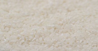 Beyaz pişmemiş pirinç yığını yakın