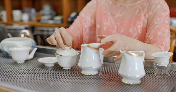 テーブルでの中国茶のセレモニー — ストック写真
