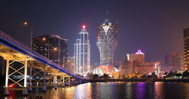 Nam Van Lake, Macau - 22 Ocak, 2019: Gece Makao şehir silueti