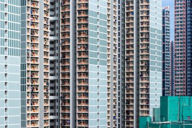 Hong Kong 'daki kamu binasının dışında.