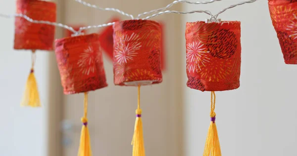 Homme Donnant Des Paquets Rouges Femme Avec Décoration Nouvel Chinois — Photo