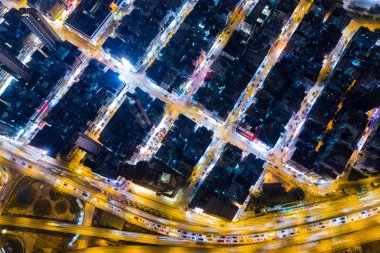 San Po Kong, Hong Kong - 29 Şubat 2019: Gece Hong Kong şehri