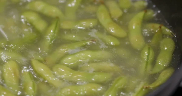 Boiling Green Edamame Close — Stock Photo, Image