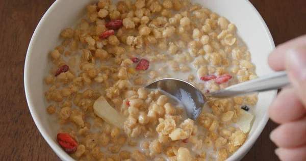 Mangiare Con Colazione Base Latte Cereali — Foto Stock