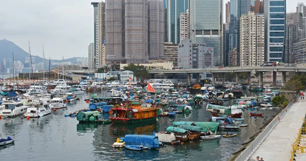 Causeway Bay, Hong Kong 22 de febrero de 2019: lado del puerto de Hong Kong — Foto de Stock