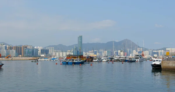 Causeway Bay, Hong Kong - 22 febbraio 2019: lato porto di Hong Kong — Foto Stock
