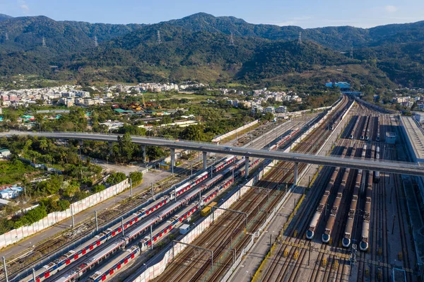 カム・ション道路、香港2019年2月16日: MTR駅 — ストック写真