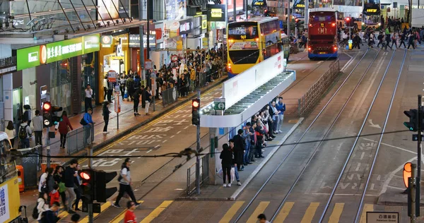 Causeway Bay, Hongkong-22 lutego 2019: zatłoczone ludzie CRO — Zdjęcie stockowe