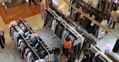 Shenzhen, Çin, 11 Mart 2019: alışveriş merkezinin en iyi görünümü