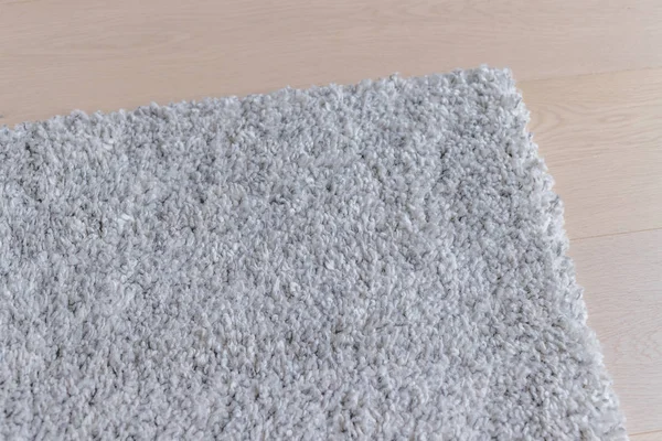 自宅の床に灰色のカーペット — ストック写真