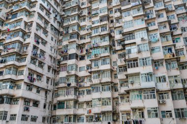 Quarry Bay, Hong Kong - 19 Mart 2019: Eski konut binası