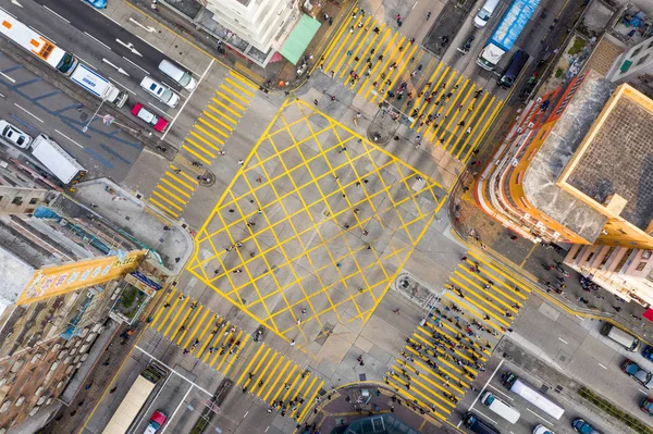 Sham Shui Po, Hong Kong 19 de marzo de 2019: cruce de carreteras de Hong Kong — Foto de Stock