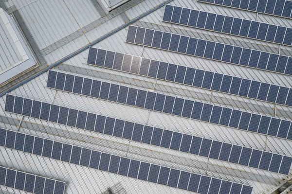 Solar Panel plant on roof top — Stock Photo, Image