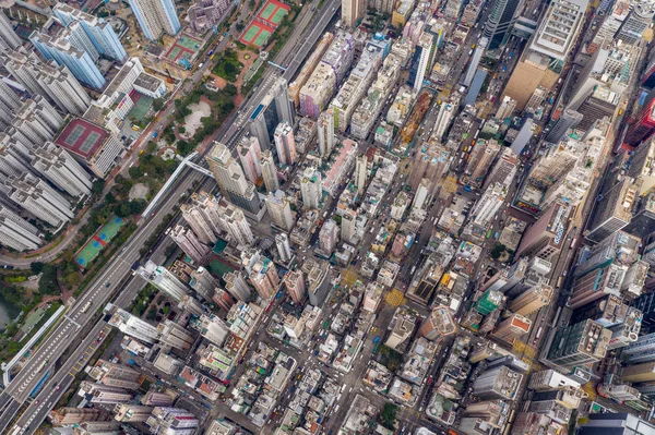 Mong Kok, Hong Kong 21 de marzo de 2019: Drone fly over Hong Kong cit — Foto de Stock