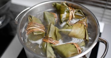 Evde pirinç köfte aşçı