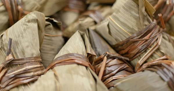 Bolinho de arroz pegajoso de bambu — Fotografia de Stock