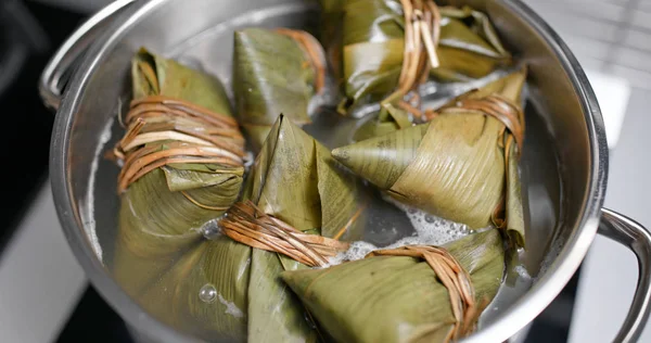 Matlagning Pinne Rice Bambu Dumplings — Stockfoto