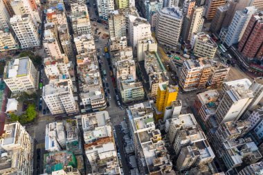 Sham Shui Po, Hong Kong, 19 Mart 2019: Drone Hong Kong üzerinde uçuyor