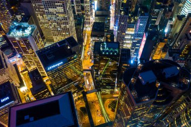 Merkez, Hong Kong - 30 Nisan 2019: Kong şehrinin gece yukarıdan aşağıya görünümü
