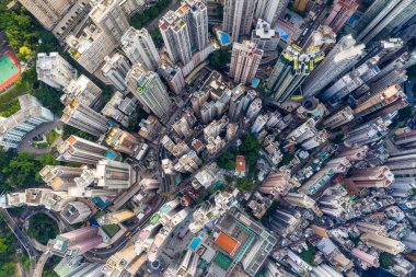 Merkez, Hong Kong - 29 Nisan 2019: Drone Hong Kong şehri üzerinde uçuyor