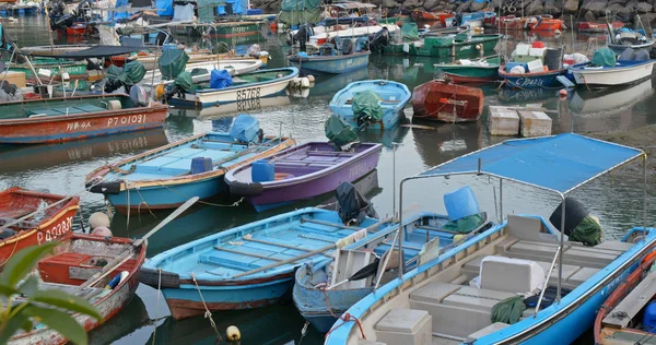 香港长洲 2019年4月24日 长洲岛海面的小船群 — 图库照片