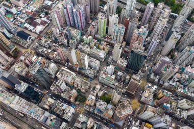 Yau Ma Tei, Hong Kong - 09 Mayıs 2019: Kowloon tarafındaki Hong Kong şehir merkezi manzarası