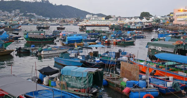 Cheung Chau Hong Kong Aprile 2019 Affollata Piccole Barche Nell — Foto Stock