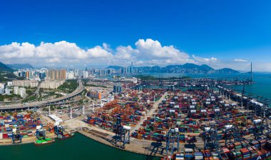 Kwai Chung, Hong Kong - 15 Mayıs 2019: Hong Kong'daki Kwai Chung Kargo Terminali