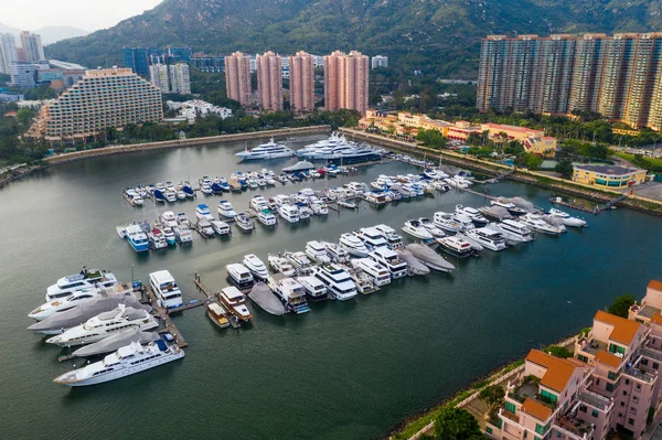Tuen Mun, Hong Kong - 16 Mayıs 2019: Hong Kong altın sahilinin havadan görünümü