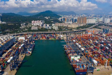 Kwai Chung, Hong Kong - 15 Mayıs 2019: Hong Kong şehrindeki Kwai Chung Kargo Terminali