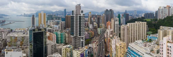 Hung Hom, Hong Kong - 17 Mayıs 2019: Hong Kong şehrinin en iyi görünümü