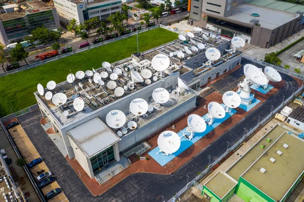 Тай Гонконг Мая 2019 Года Здание Спутниковой Тарелкой — стоковое фото