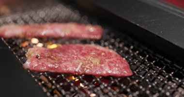 Japon tarzı sığır eti barbekü