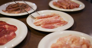 Restoran içinde Japon et barbekü