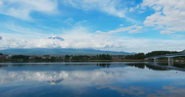 Βουνό Fuji στη λίμνη Καγιαγγκουτσίκο της Ιαπωνίας — Φωτογραφία Αρχείου